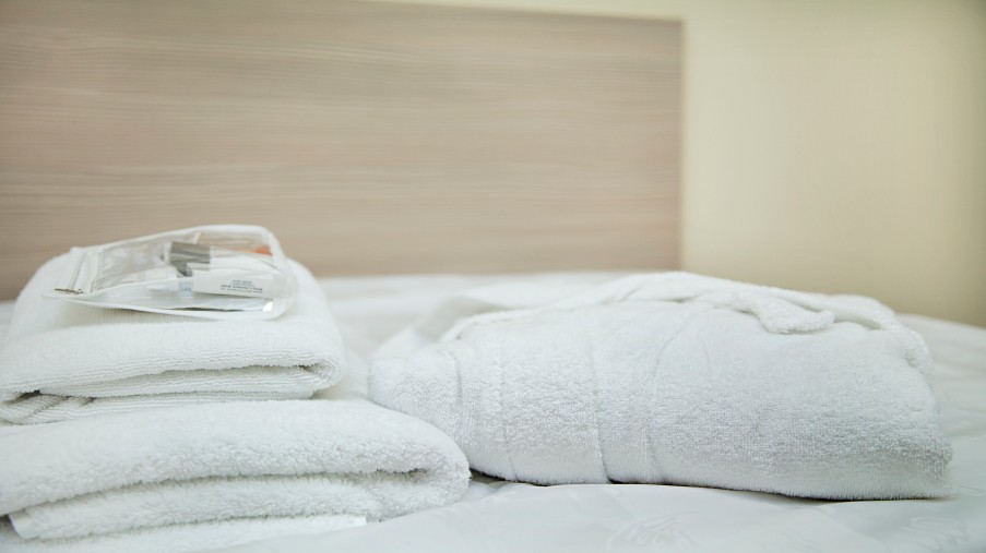 Bademäntel und Pflegeset